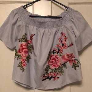 Seek The Label Cropped embroidered top